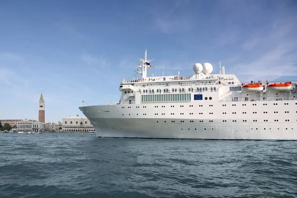Cruise on the venice coast 